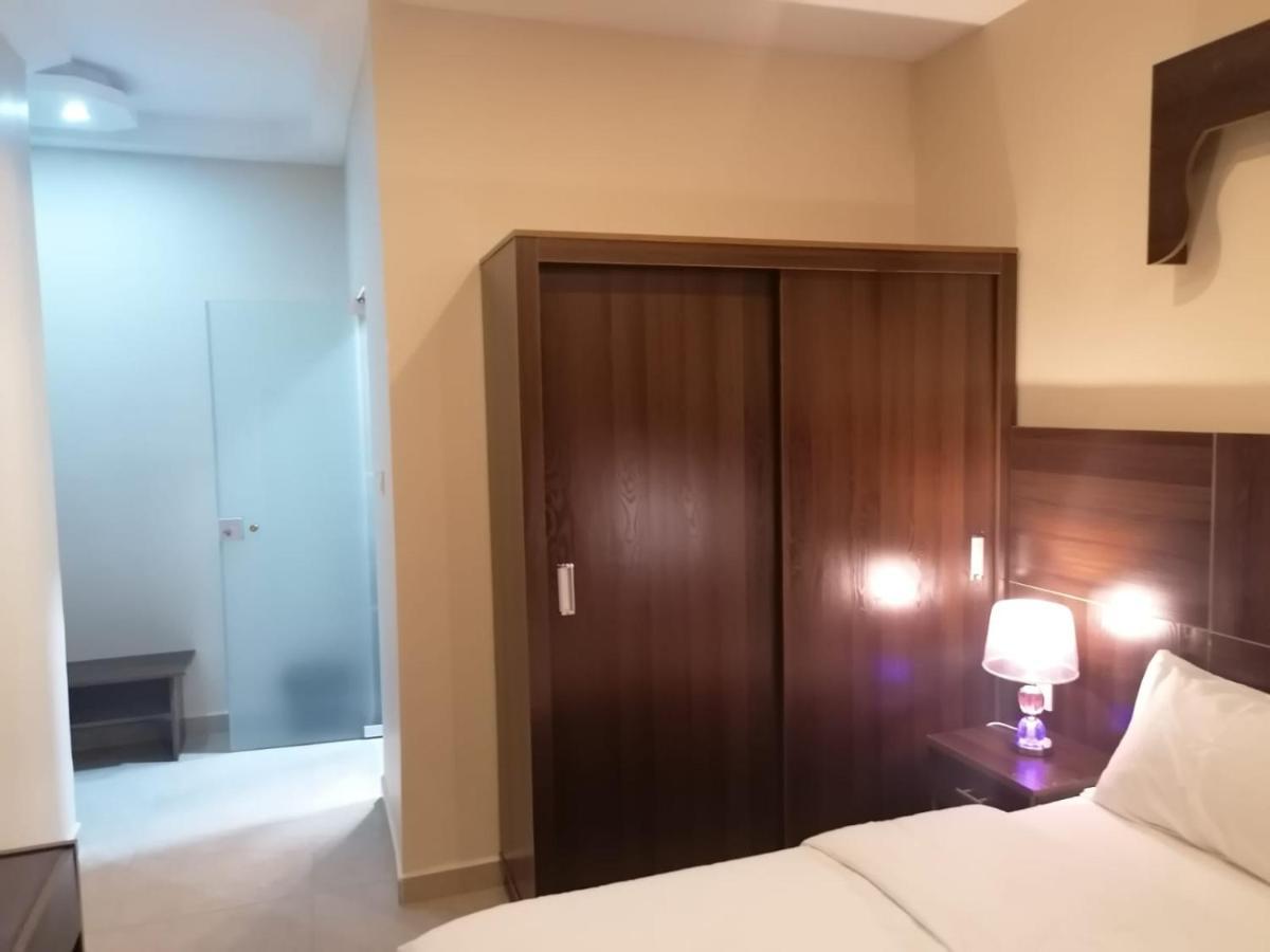 Nice View Hotel فندق الأطلالة الجميلة للعائلات فقط Aqaba Exterior photo